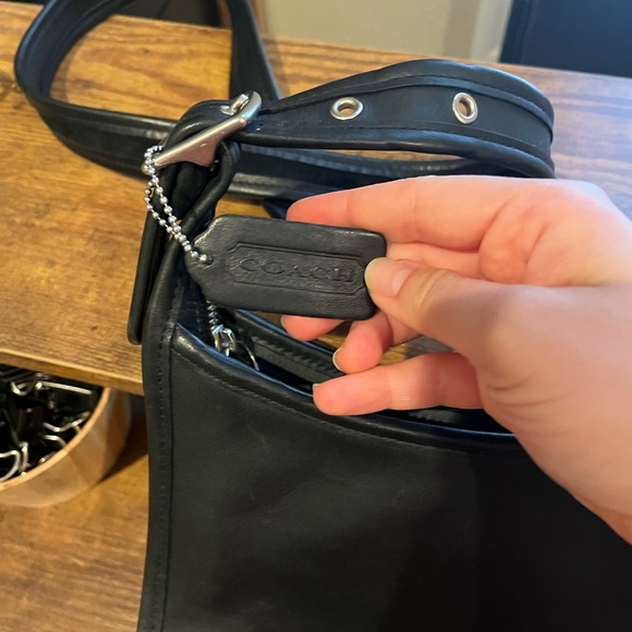 Excellent condition coach legacy small vintage - Picture 3 of 8